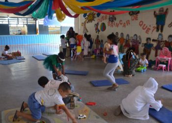Crianças do Centro de Educação Infantil do Núcleo Bandeirante.
