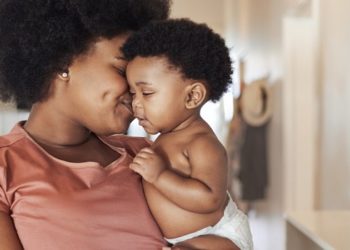Dia das Mães: mulheres têm filhos cada vez mais tarde no Brasil