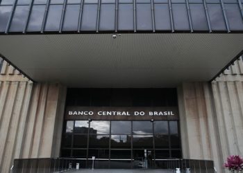 Banco Central: contas do governo registra déficit