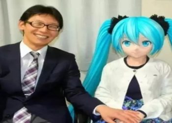 Em 2018, Akihiko Kondo gastou R$ 85 mil para se casar com Hatsune Miku