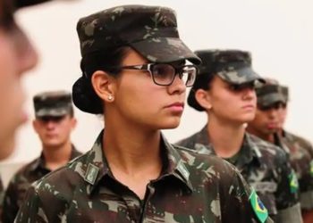 mulheres alistamento militar